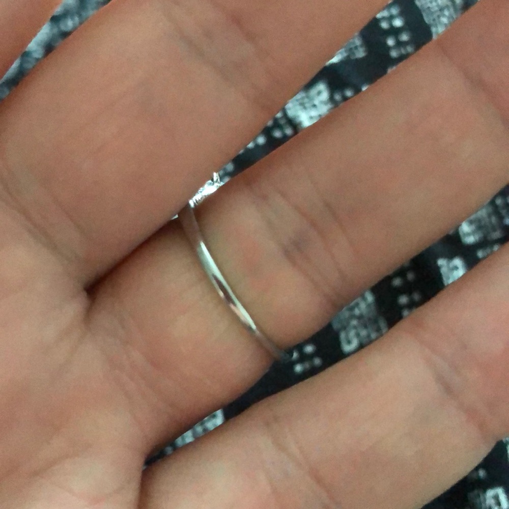 Elegant 925 Silver Ring White Sapphire - Picture 5 of 5